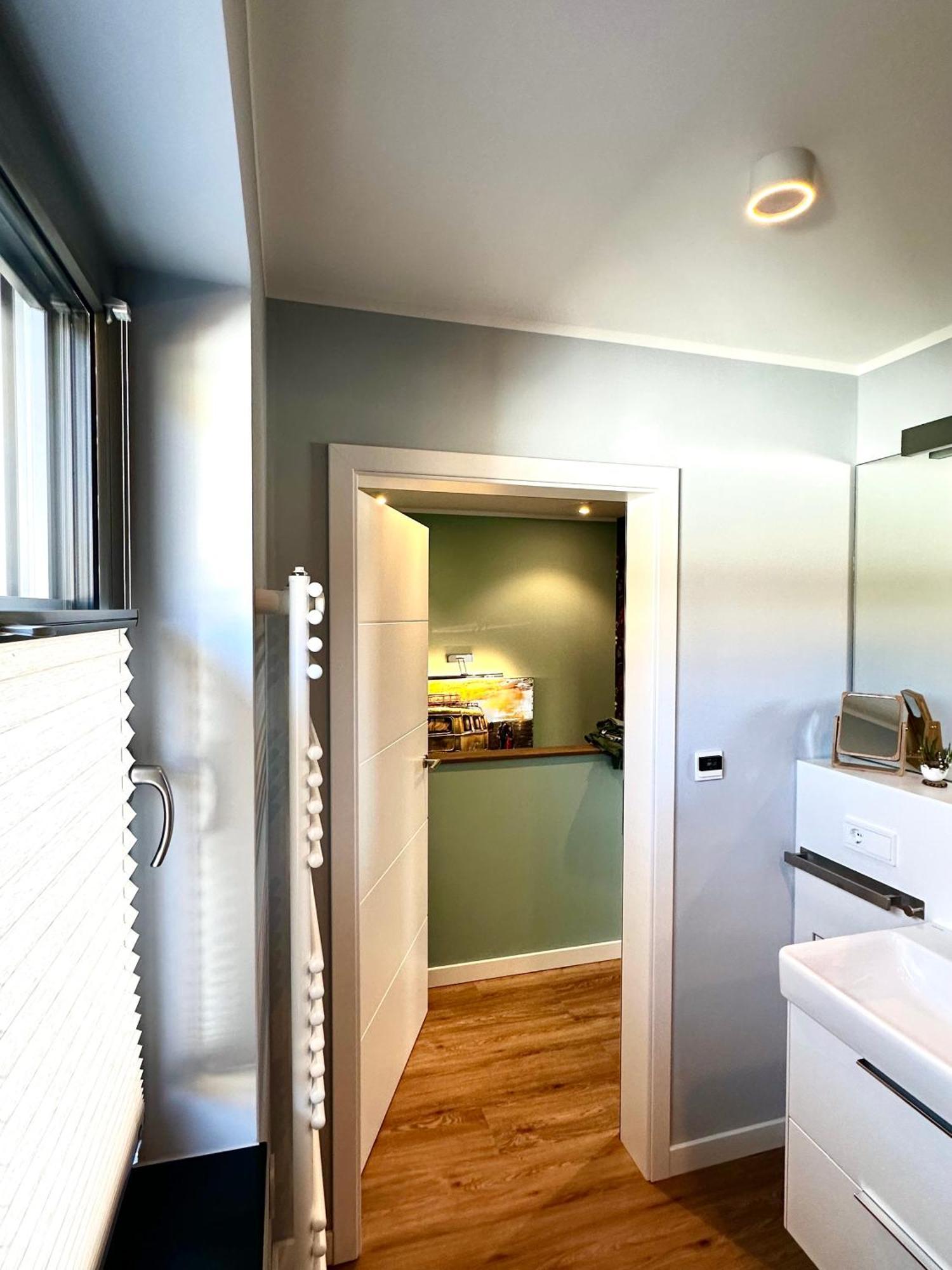 Summergreen Apartment *